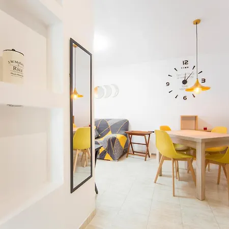 Apartment 2 Bedroom Amazing In Oropesa del Mar